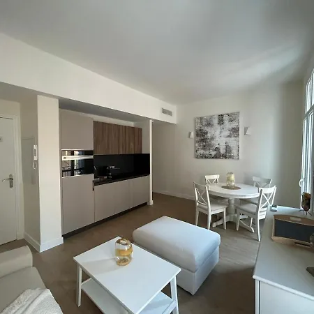 With Style - Rue Meynadier - 350m Palais & Beach! كان